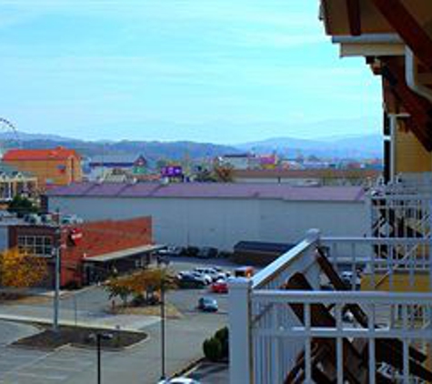 Clarion - Pigeon Forge, TN