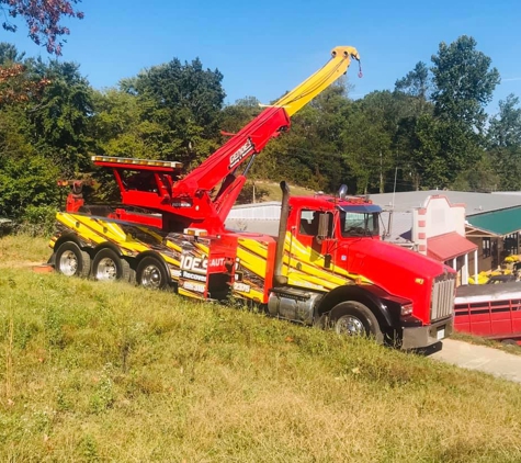 Genoe's Heavy Duty Towing & Recovery