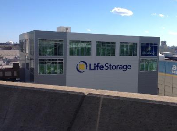 Life Storage - Long Island City, NY