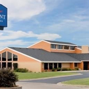 Baymont Inn & Suites - Marshalltown, IA