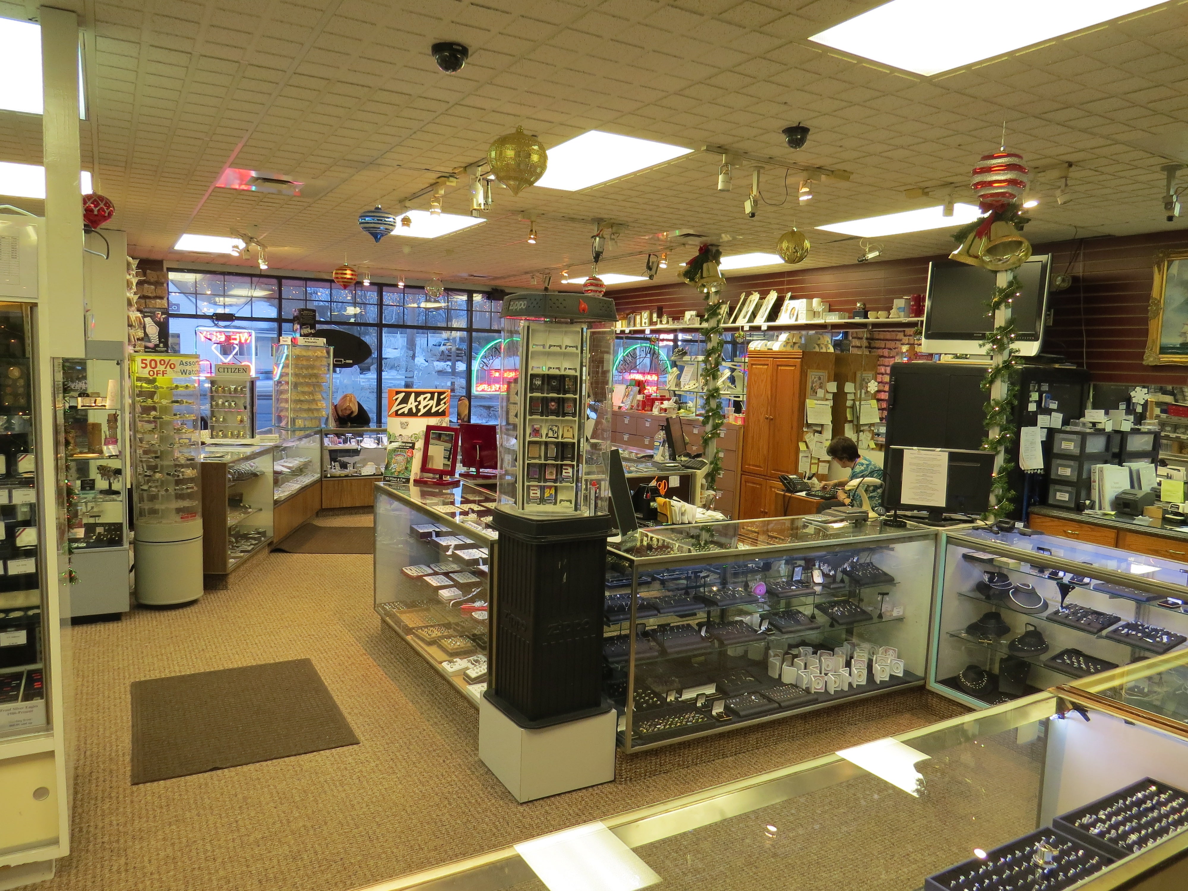 Republic Jewelry & Collectibles - Auburn, ME 04210