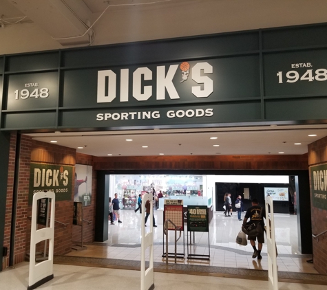 Dick's Sporting Goods - Glendale, CA