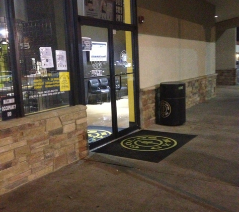 Gold's Gym - Kingwood, TX