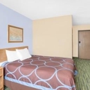 Super 8 by Wyndham Waterloo - Motels