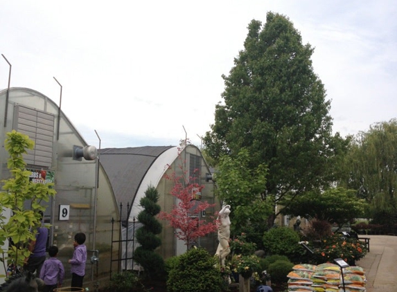 Platt Hill Nursery - Carpentersville, IL