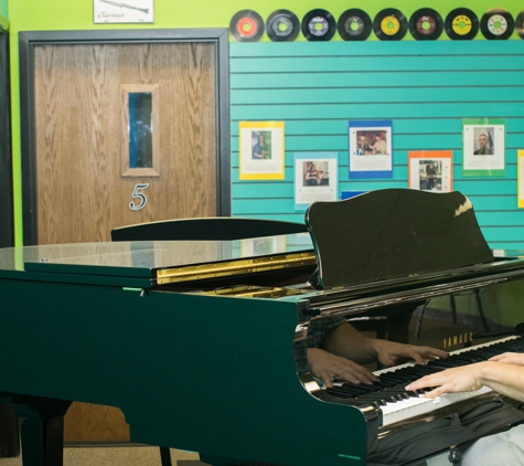 Music Scene - Andover, KS. Beautiful Grand Piano