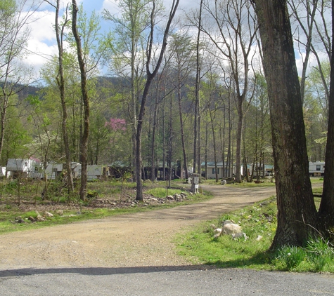 Pebble Mountain Family Campground - Chuckey, TN