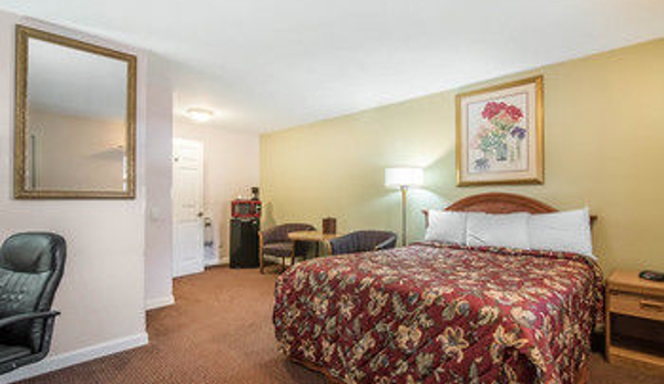 Rodeway Inn - Bellows Falls, VT