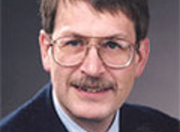 Dr. Donald D Mc Canse, MD - Rockford, IL