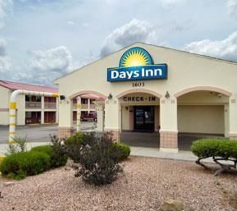 Days Inn by Wyndham Gallup - Gallup, NM