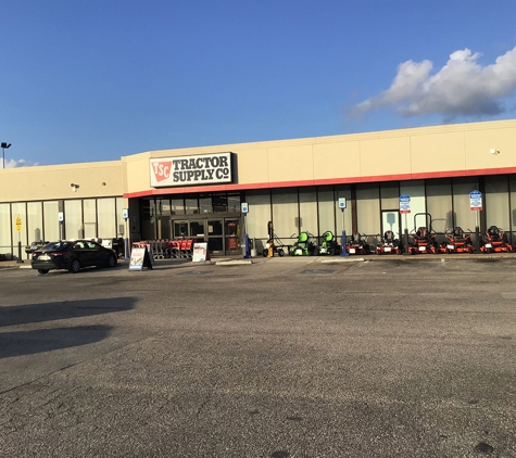 Tractor Supply Co - Wharton, TX