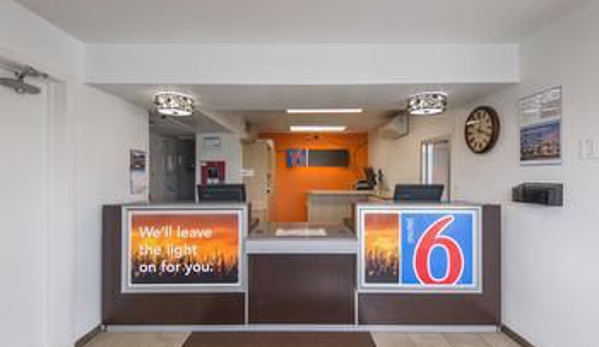 Motel 6 - Kansas City, MO