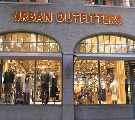 Urban Outfitters - Miami Beach, FL