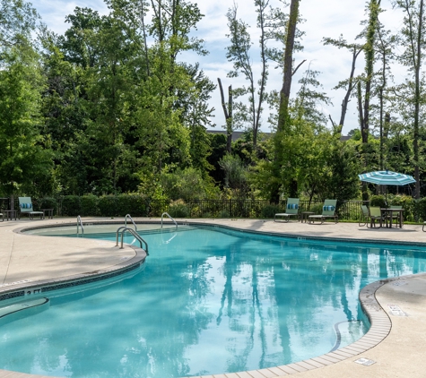 Creekside at Greenlawn Apartment Homes - Columbia, SC