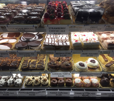 Mike's Pastry - Cambridge, MA