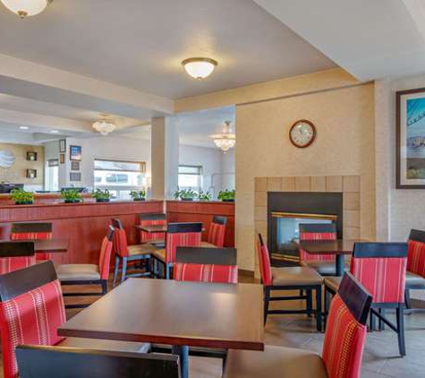 Comfort Inn & Suites - Salem, OR