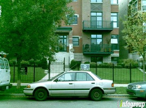 Beacon Place Condos - Chicago, IL