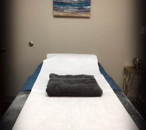 Maquillage, LLC - Salem, OR. Treatment room