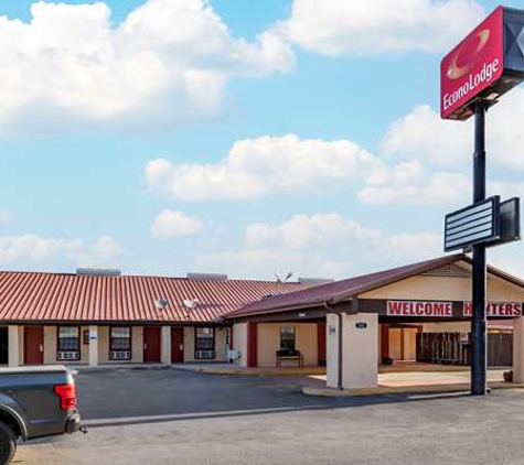 Econo Lodge - Junction, TX