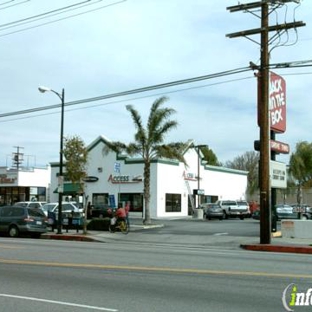 Starbucks Coffee - Reseda, CA