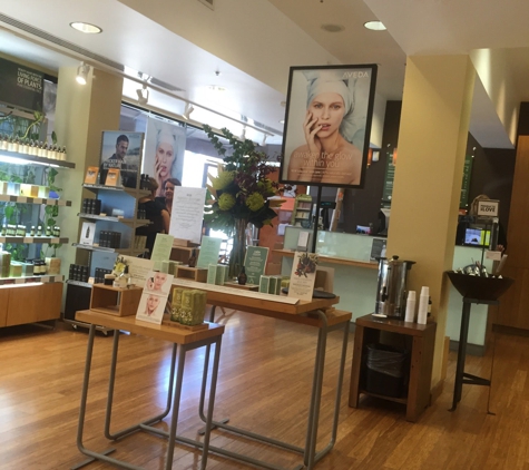 Aveda Institute Los Angeles - Los Angeles, CA