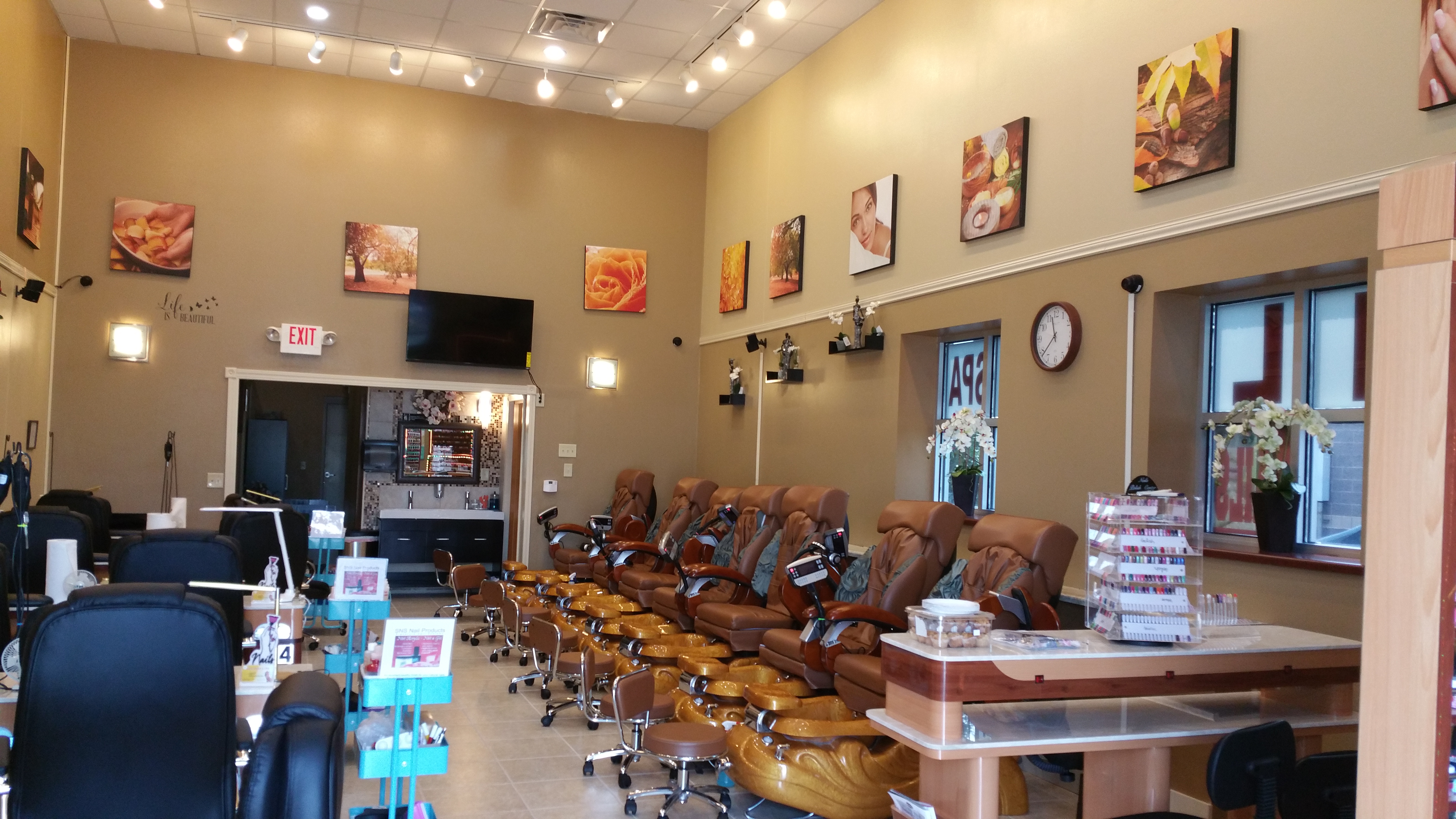 Nail salon wausau wi