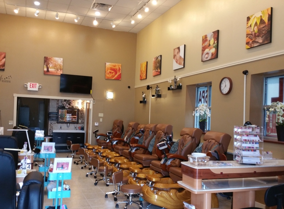 bliss nails & spa - Wausau, WI