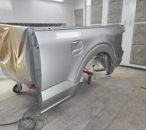 Top Line Auto Body - Blaine, MN