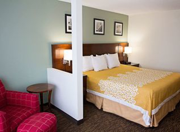 Days Inn by Wyndham Greenville - Greenville, SC