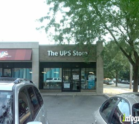 The UPS Store - Chicago, IL