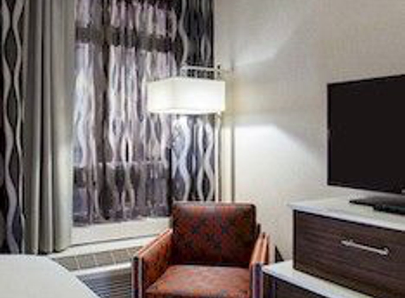 Fairfield Inn & Suites - Cambridge, MA