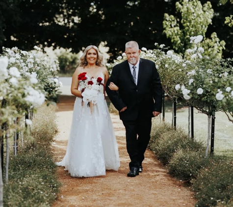 La Belle Bridal Boutique - Griffith, ACT