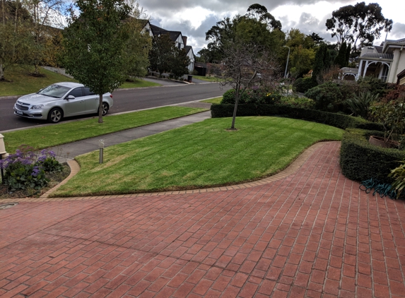 Green Grass Management - Narre Warren North, VIC. Lawn Mow Picture
