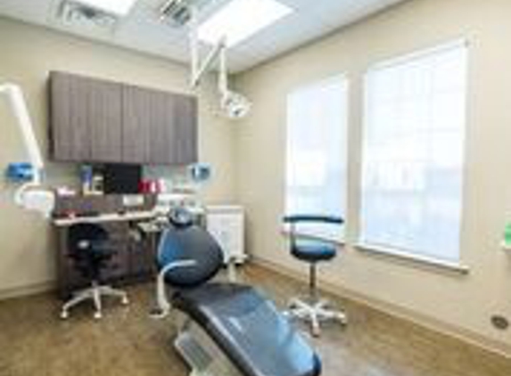 Douglas King Dillard, DDS - North Richland Hills, TX