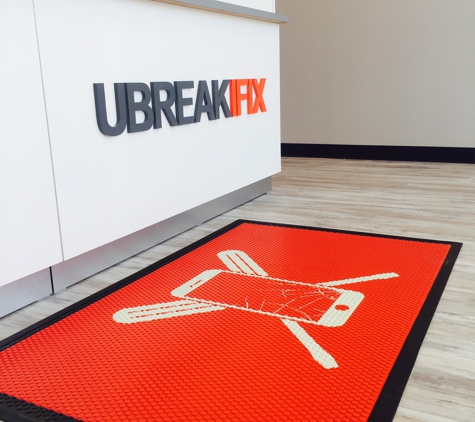 uBreakiFix - Southfield, MI