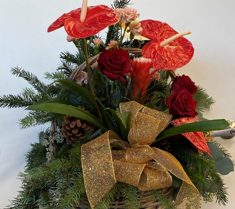 Ralston Florist - San Jose, CA. Floral baskets for the holidays
