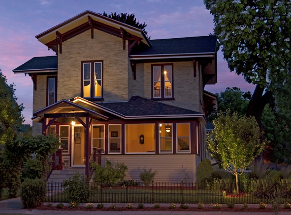 Brayton Bed and Breakfast - Oshkosh, WI