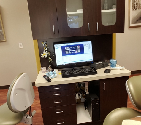 Dental Group Of Clovis - Clovis, CA. The doctor will discuss the treatment options before anything is started.