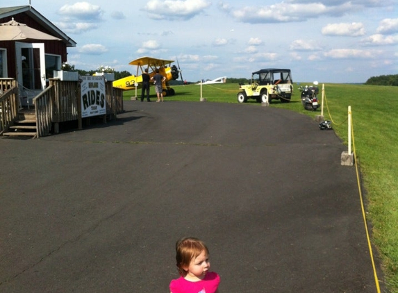 Van Sant Airport - Erwinna, PA