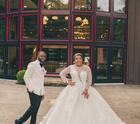 The GRACE Pictures - Irving, TX. Dallas wedding photographer