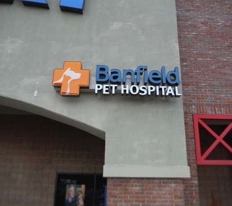 Banfield Pet Hospital - Greensboro, NC