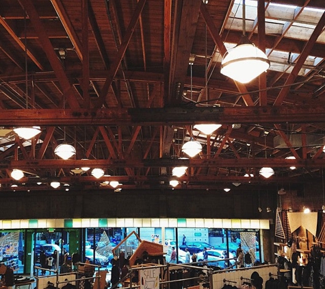 Urban Outfitters - Burbank, CA