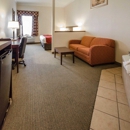 Quality Suites - Motels