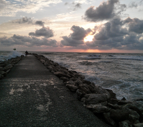 North Jetty Fish Camp - Nokomis, FL