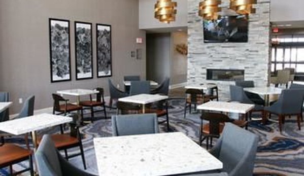 Homewood Suites by Hilton Dallas/Arlington South - Arlington, TX