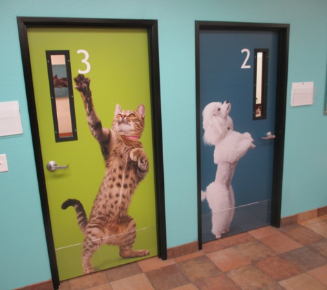 Banfield Pet Hospital - Merriam, KS