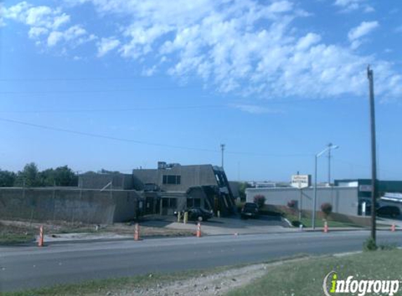 Blue Sky Self Storage - McCart - Fort Worth, TX