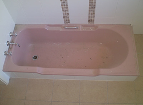 Ultraglaze Bath Resurfacing Process - Fyshwick, ACT. Before