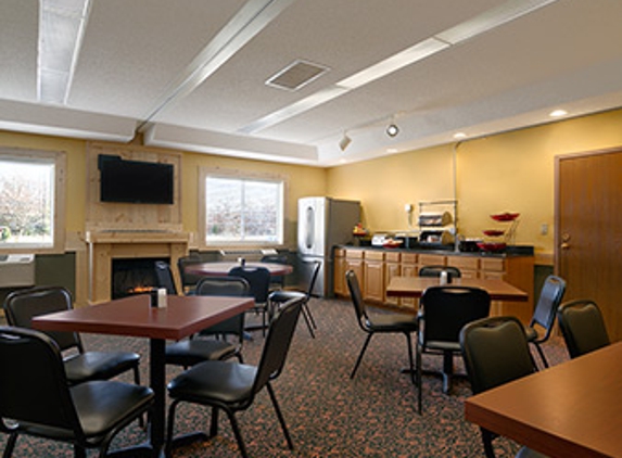 Days Inn - Whitehall, MI