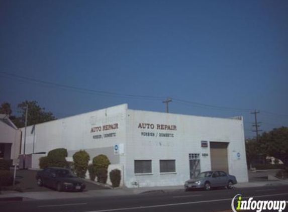 Volvo Pit Stop - Glendale, CA